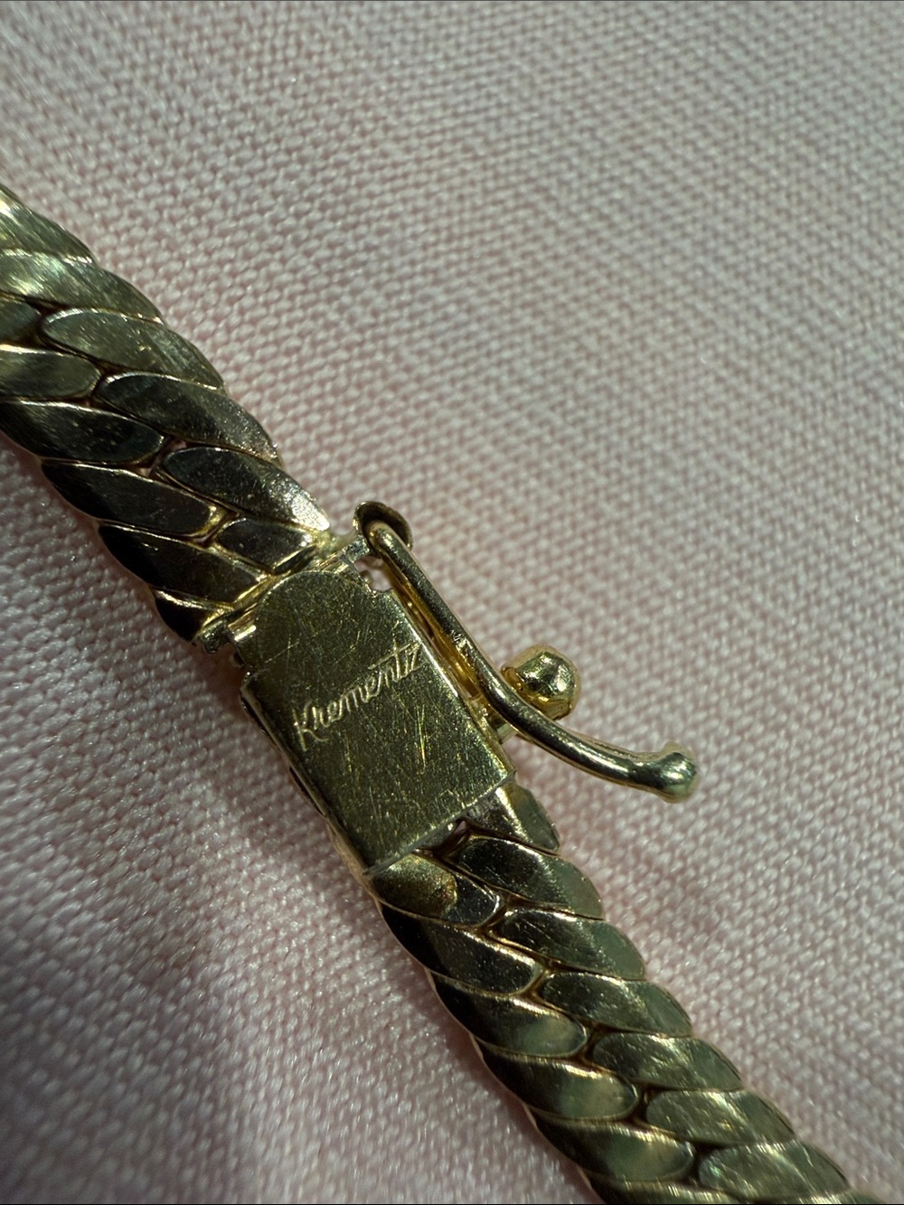 Elegant Gold-Tone Herringbone Necklace - Picture 4 of 7